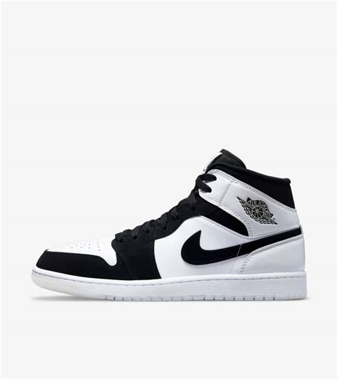 nike air jordan mid zwart|jordan 1 mid.